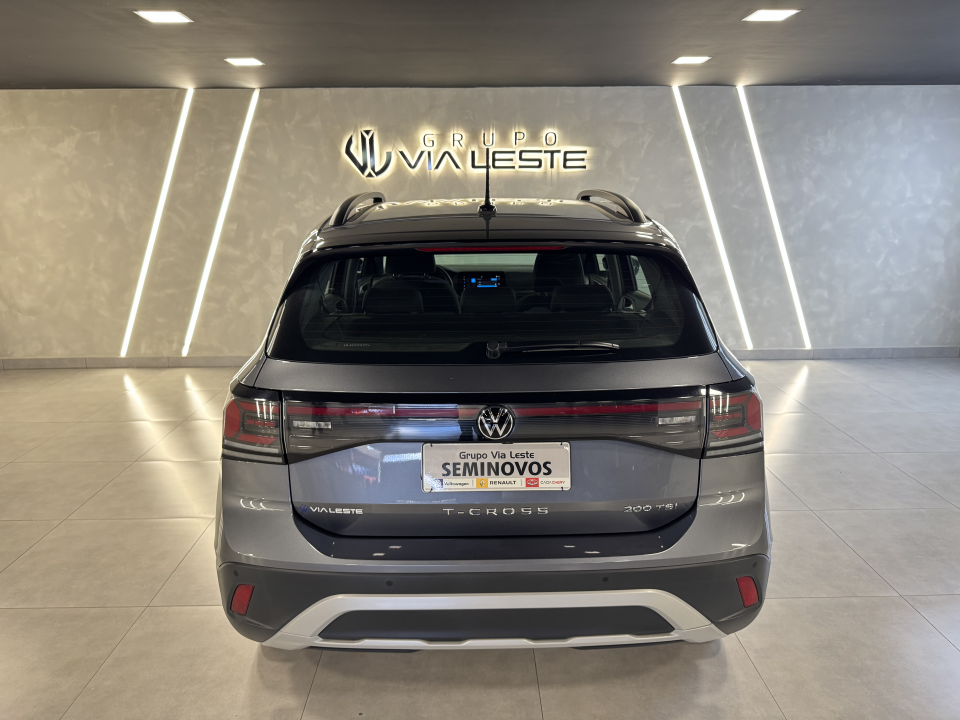 Foto T-CROSS -200 TSI 1.0 AUT MODELO 2025