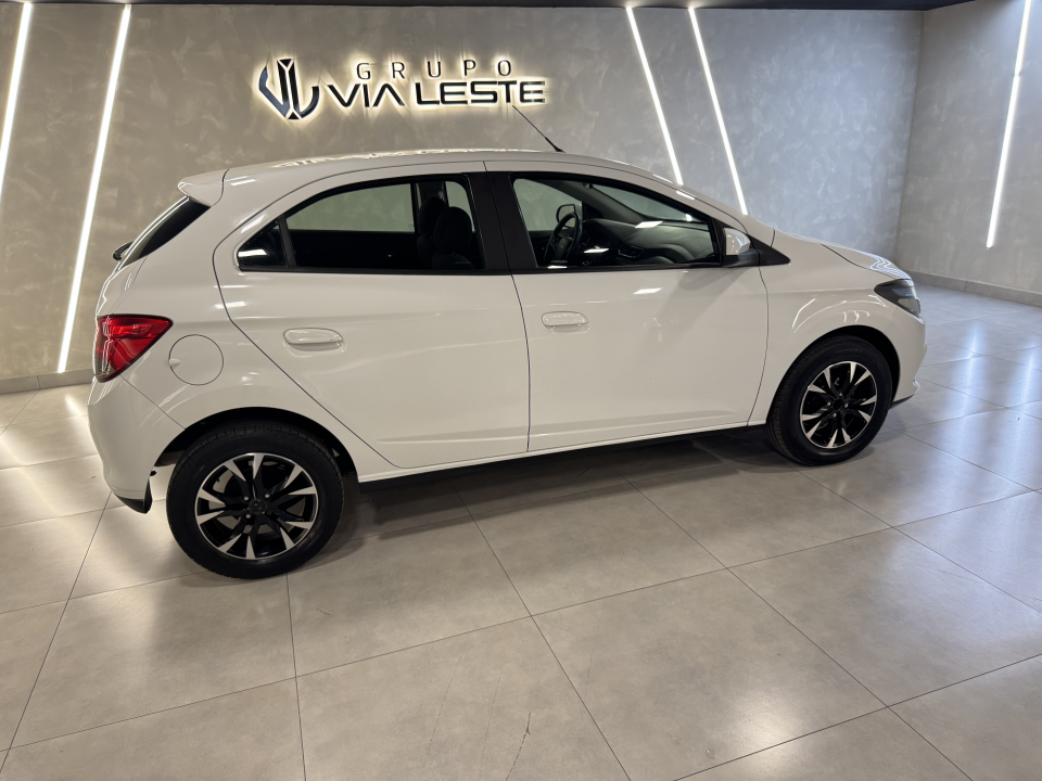 Foto ONIX 1.4 FLEX LTZ MODELO 2015