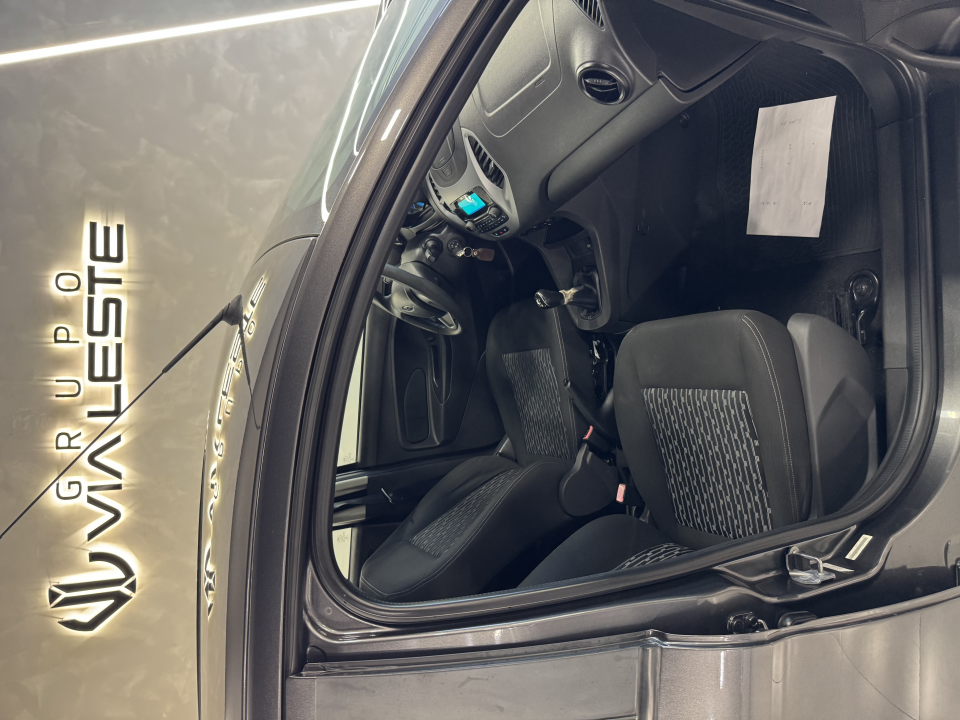 Foto KA 1.0 SE SEDAN FLEX MODELO 2019