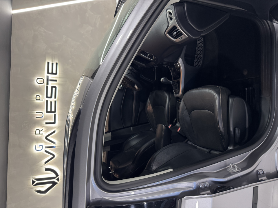 Foto COMPASS LONGITUDE 2.0 4X4 DIESEL MODEO 2019